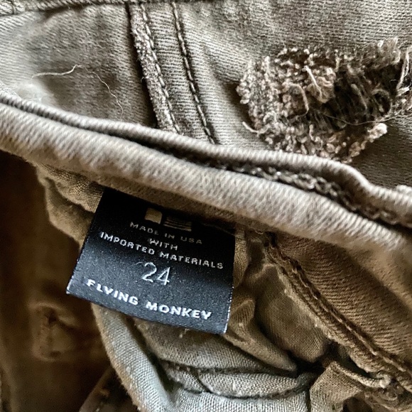 Flying Monkey Ripped Jeans - Picture 4 of 5